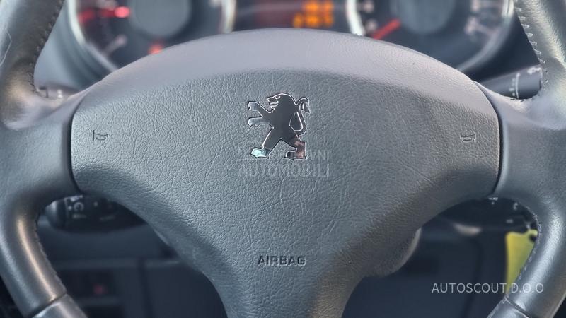 Peugeot 3008 1.6 HDI