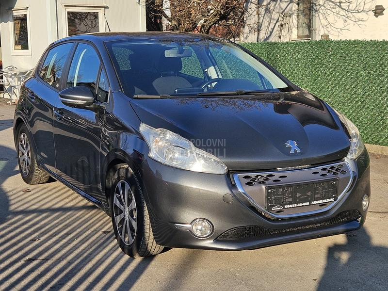 Peugeot 208 1.4HDI A.U.T.O.M.A.T