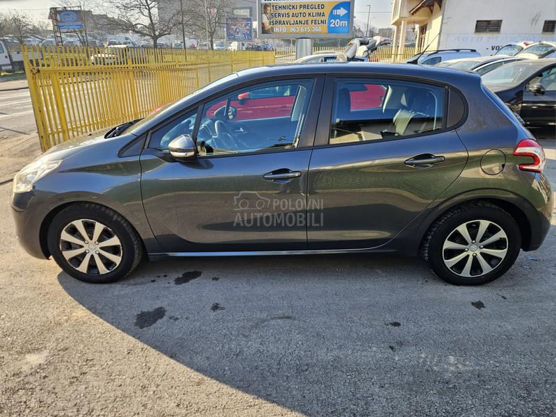Peugeot 208 1.4HDI A.U.T.O.M.A.T