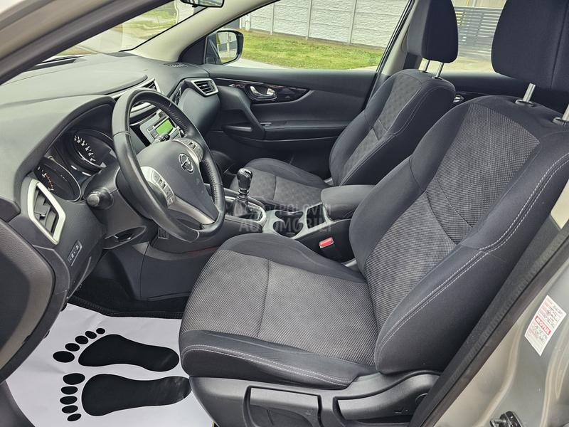 Nissan Qashqai //TOOP STANjE