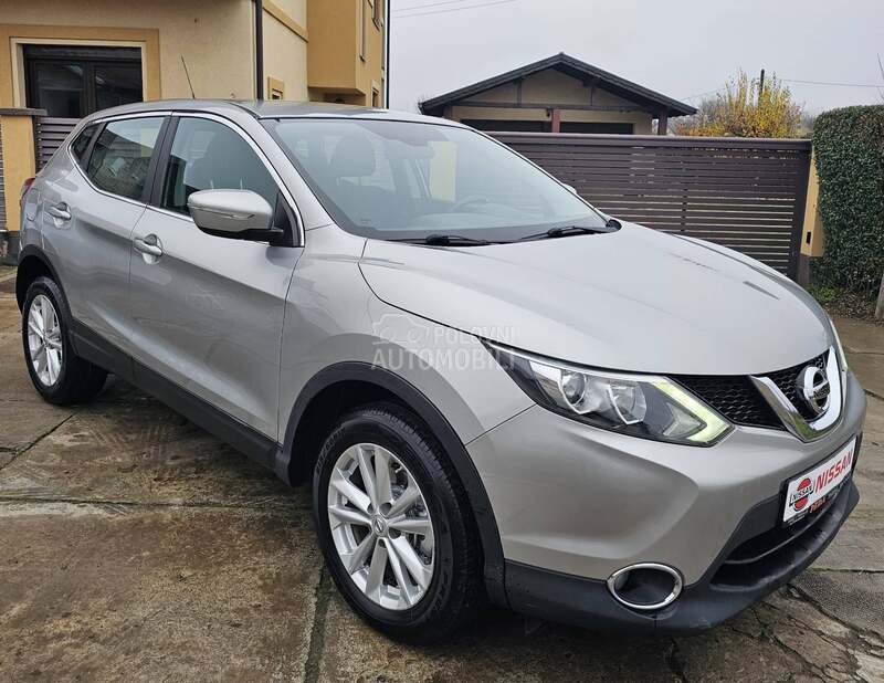 Nissan Qashqai //TOOP STANjE