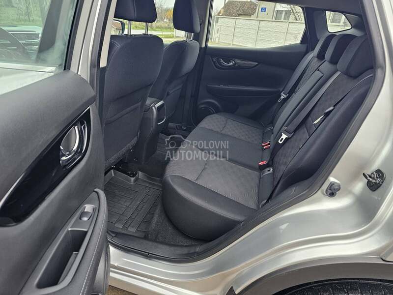 Nissan Qashqai //TOOP STANjE