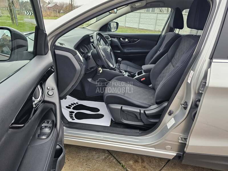 Nissan Qashqai //TOOP STANjE