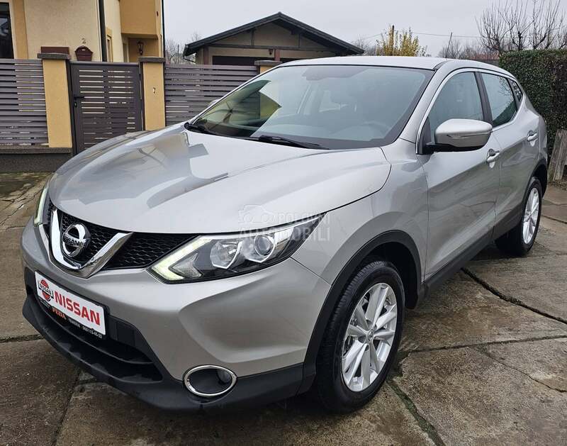 Nissan Qashqai //TOOP STANjE
