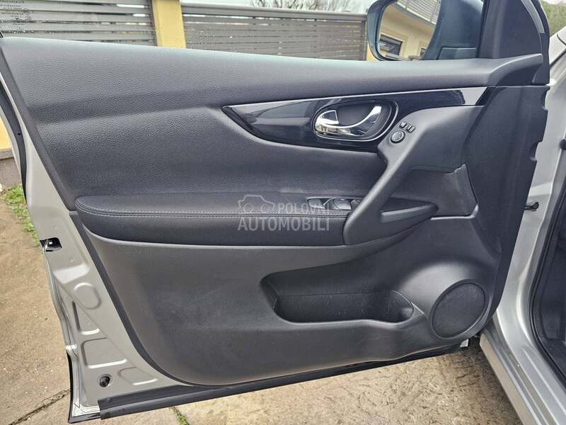 Nissan Qashqai //TOOP STANjE