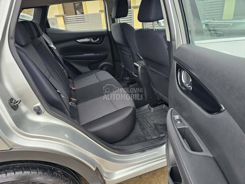 Nissan Qashqai //TOOP STANjE