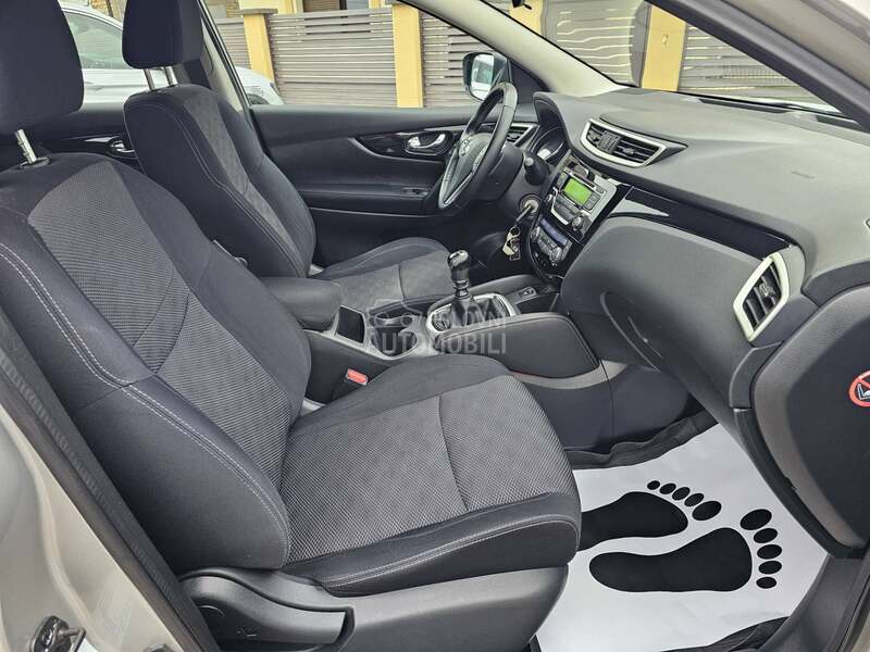 Nissan Qashqai //TOOP STANjE
