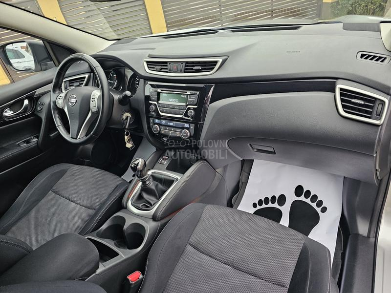 Nissan Qashqai //TOOP STANjE