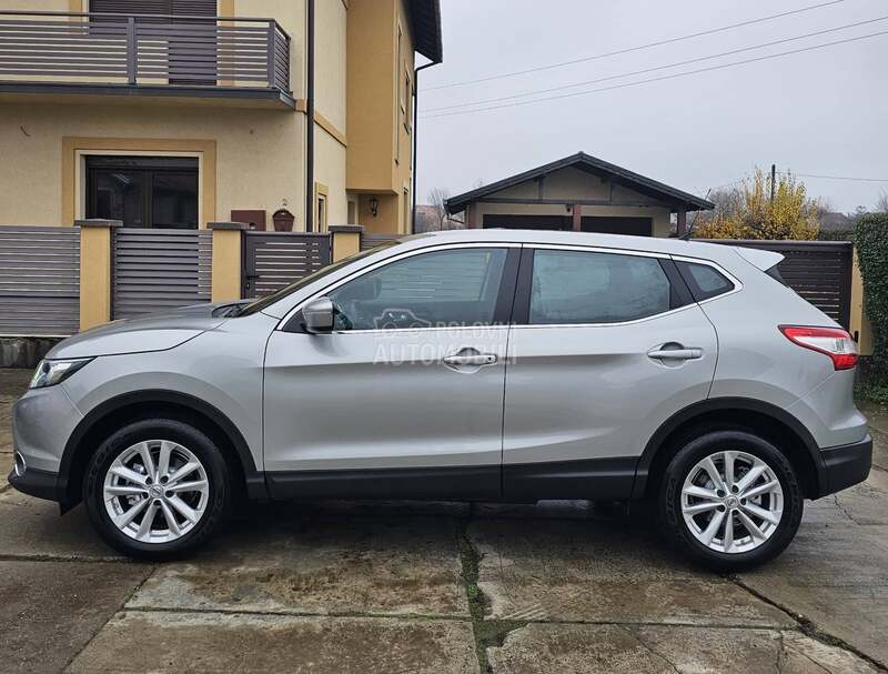 Nissan Qashqai //TOOP STANjE