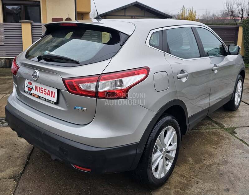Nissan Qashqai //TOOP STANjE