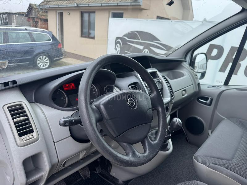Opel Vivaro 