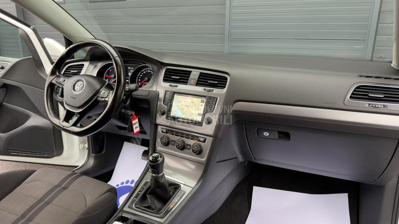 Volkswagen Golf 7 1.6TDI HIGHLINE