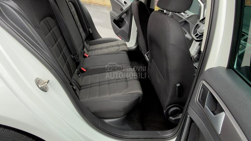 Volkswagen Golf 7 1.6TDI HIGHLINE