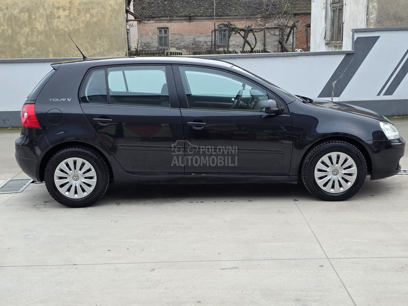 Volkswagen Golf 5 1.9TDI//TOUR