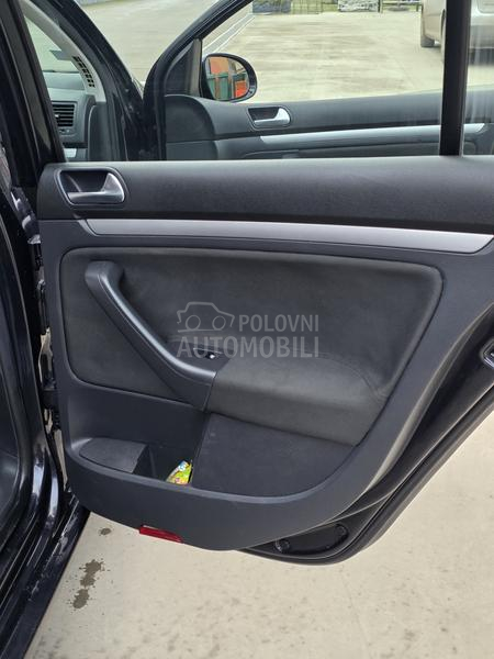 Volkswagen Golf 5 1.9TDI//TOUR