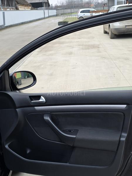 Volkswagen Golf 5 1.9TDI//TOUR