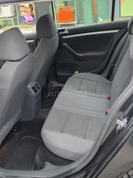 Volkswagen Golf 5 1.9TDI//TOUR