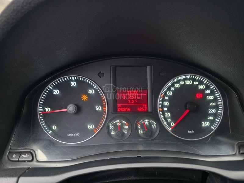 Volkswagen Golf 5 1.9TDI//TOUR