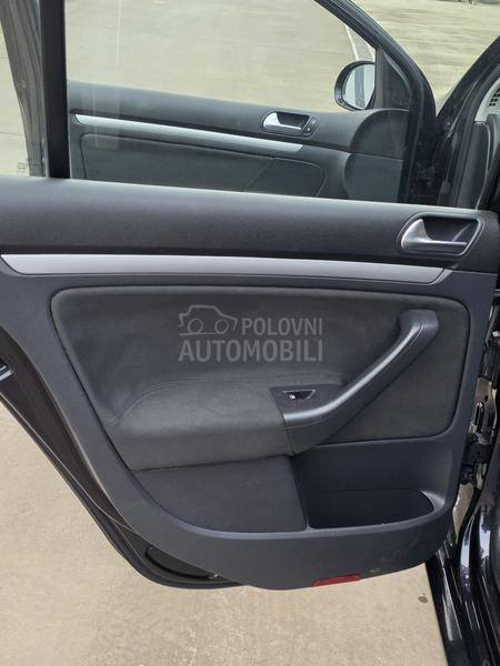 Volkswagen Golf 5 1.9TDI//TOUR