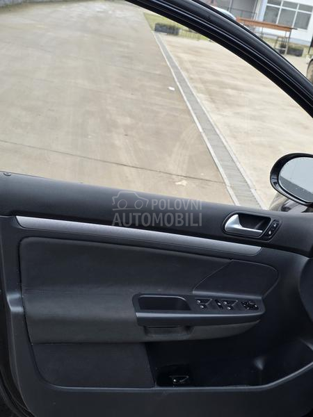 Volkswagen Golf 5 1.9TDI//TOUR