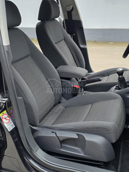 Volkswagen Golf 5 1.9TDI//TOUR