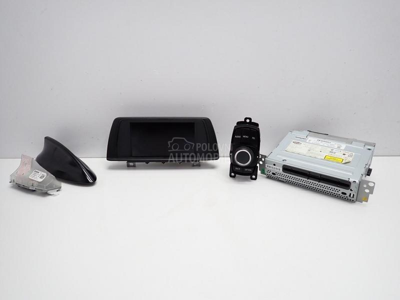 Radio / CD / DVD plejeri