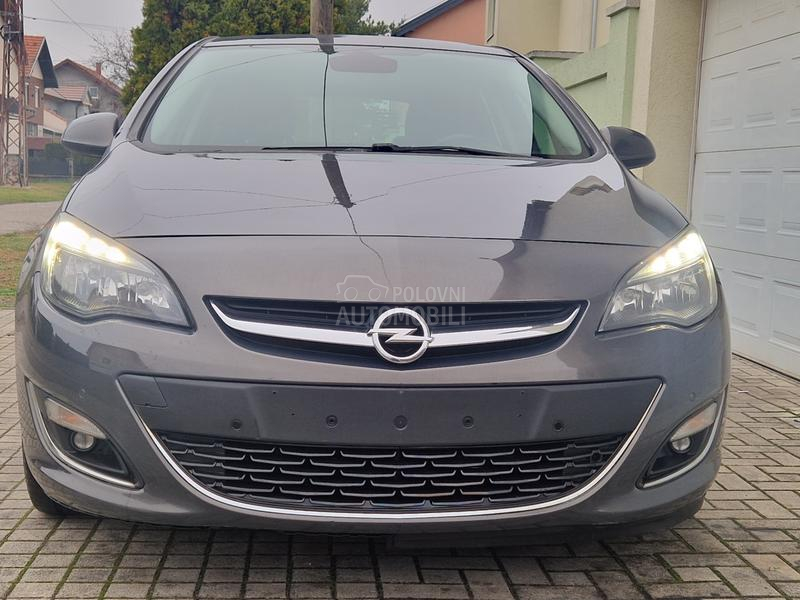 Opel Astra J 1.7CDTI/COSMO