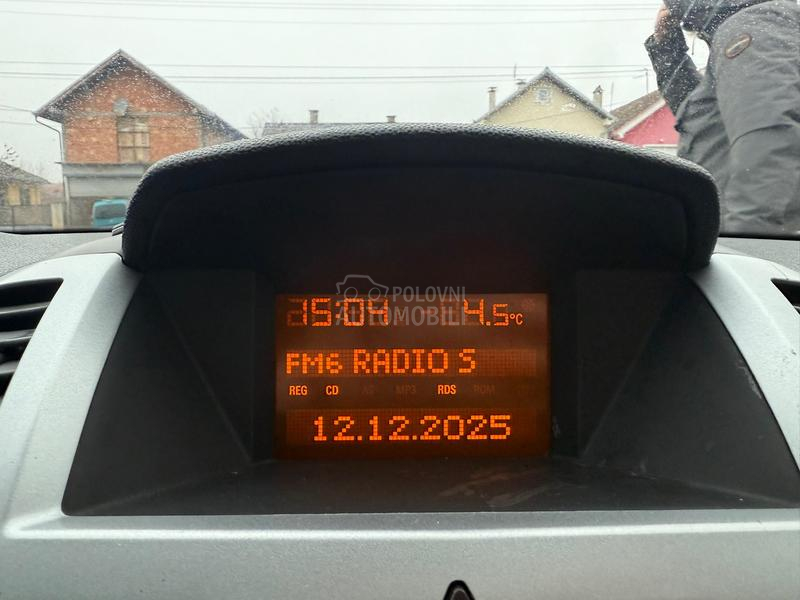 Opel Zafira 1.6 CNG 7 SED