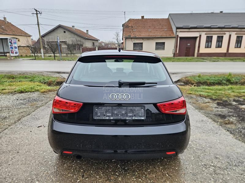 Audi A1 1.6 TDI NAV/KOŽ