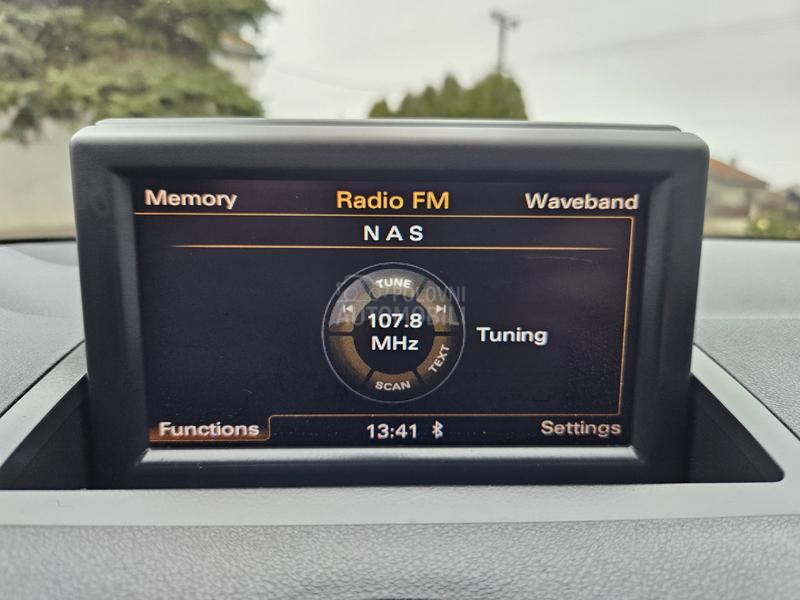 Audi A1 1.6 TDI NAV/KOŽ