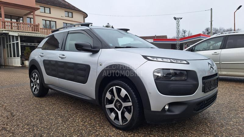 Citroen C4 Cactus 1.6 HDI  NAV-PANO