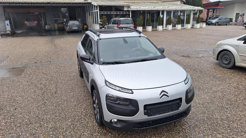 Citroen C4 Cactus 1.6 HDI  NAV-PANO