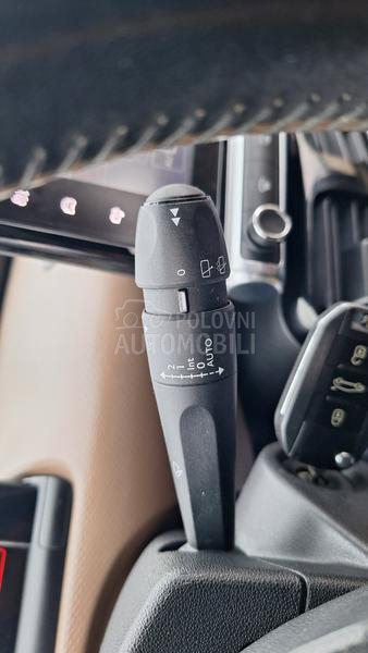 Citroen C4 Cactus 1.6 HDI  NAV-PANO