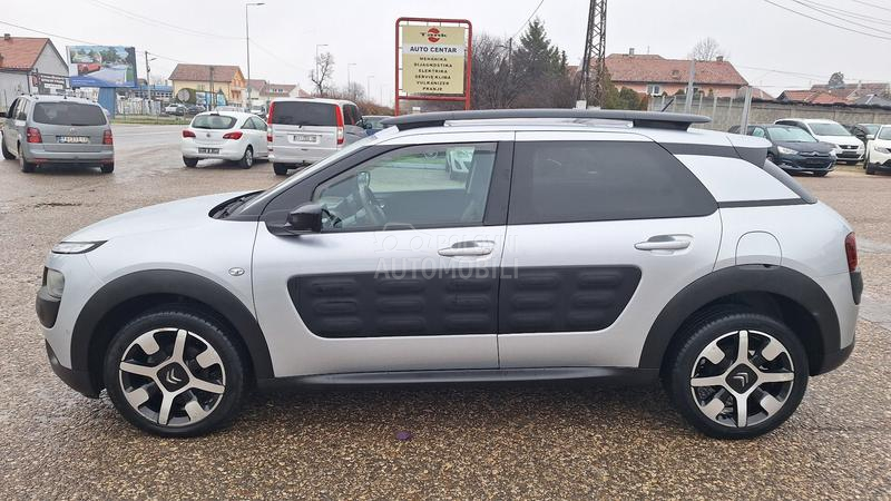 Citroen C4 Cactus 1.6 HDI  NAV-PANO
