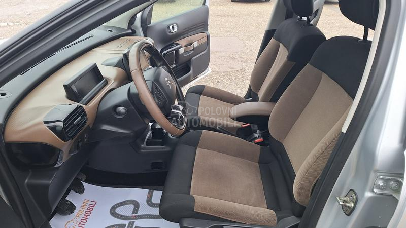Citroen C4 Cactus 1.6 HDI  NAV-PANO