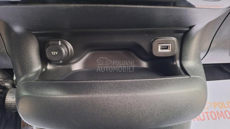 Citroen C4 Cactus 1.6 HDI  NAV-PANO