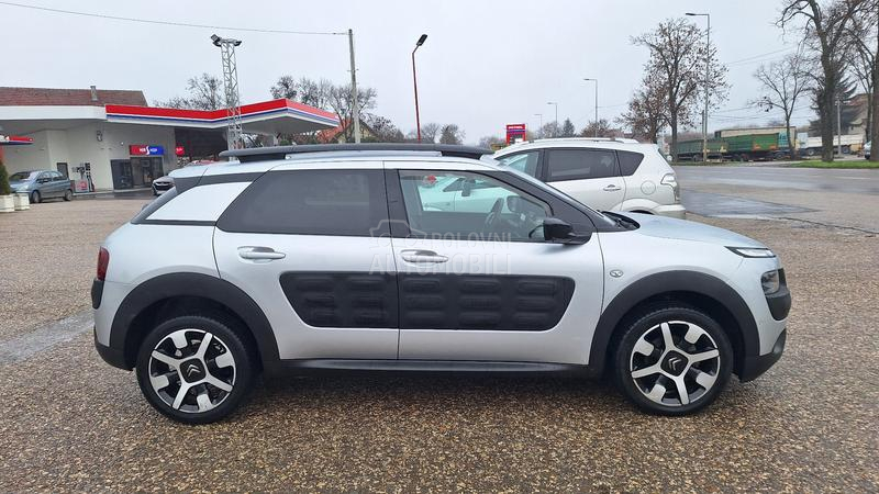 Citroen C4 Cactus 1.6 HDI  NAV-PANO