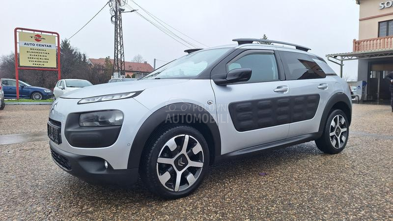 Citroen C4 Cactus 1.6 HDI  NAV-PANO