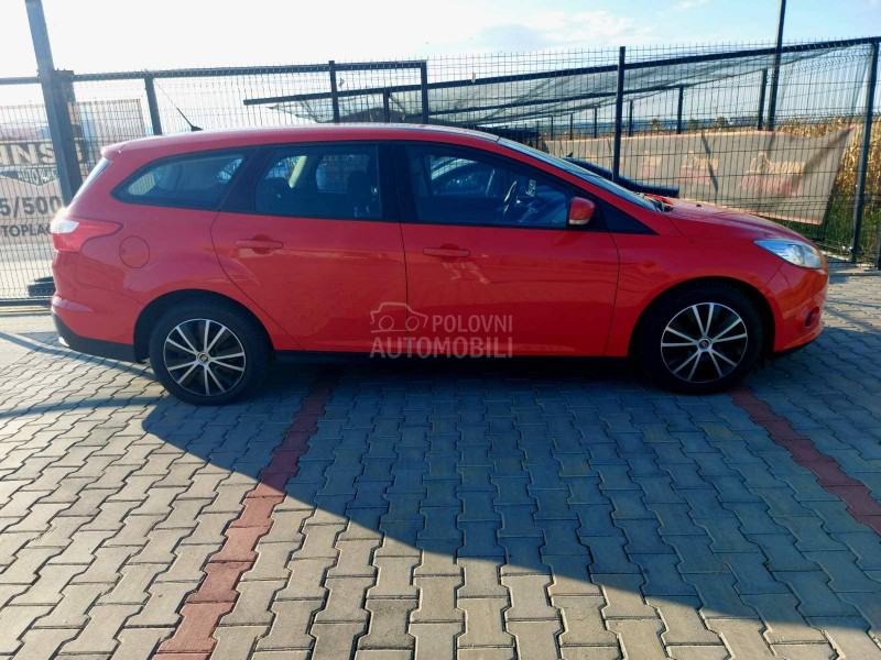 Ford Focus 1.0i