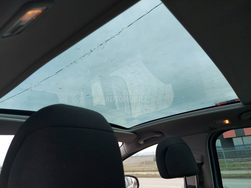 Peugeot 3008 2.0 HDi HYBRID4