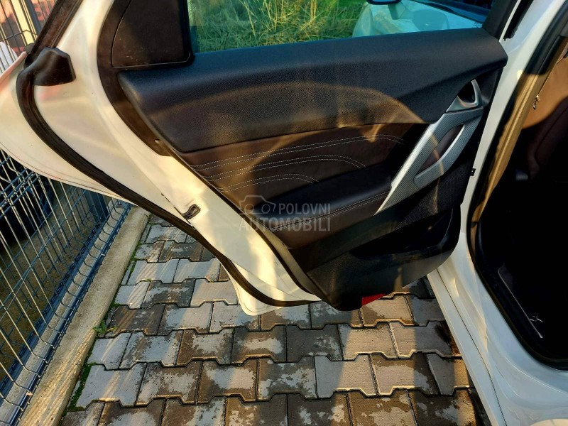 DS 5 2.0 HDI HYBRID 4X4