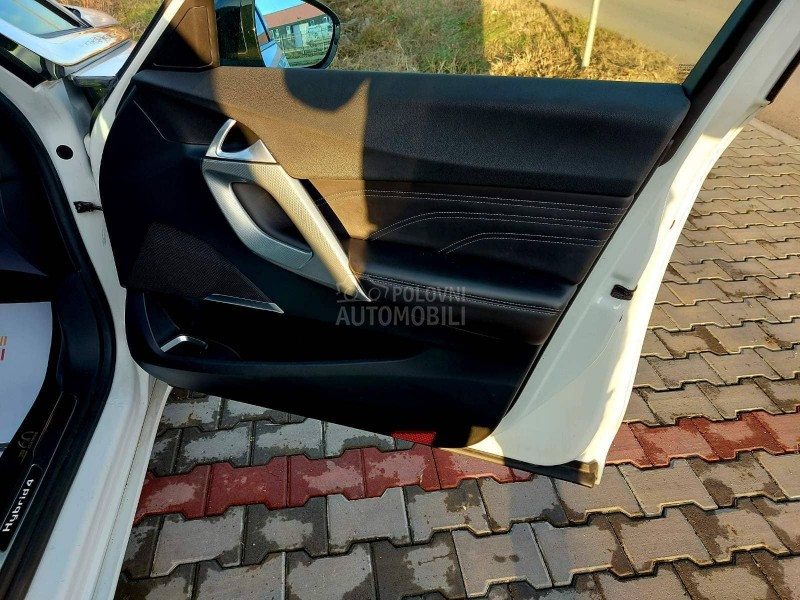 DS 5 2.0 HDI HYBRID 4X4