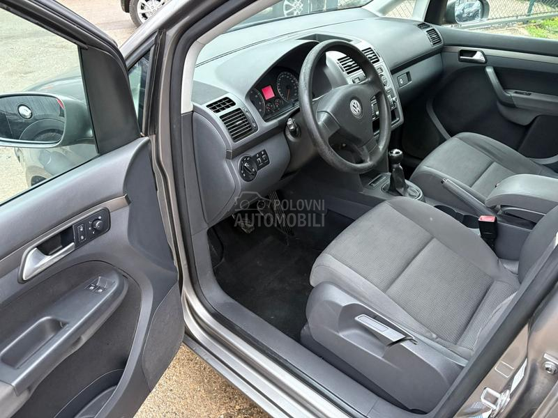 Volkswagen Touran 7 SEDISTA METAN