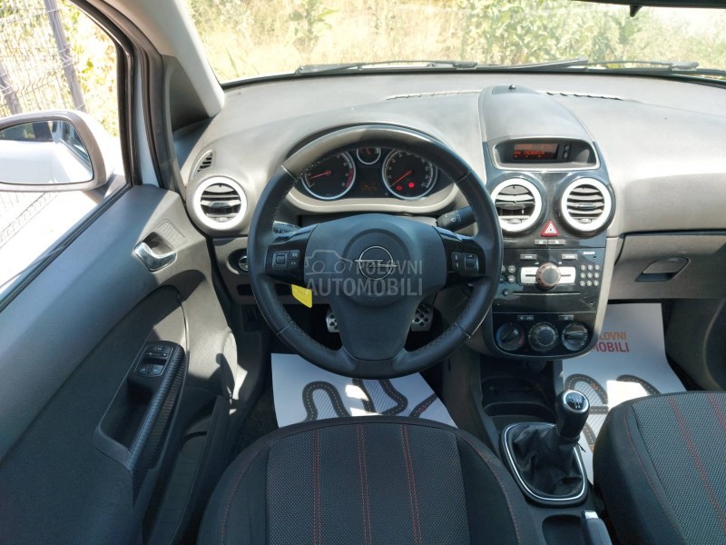 Opel Corsa D 1.4i