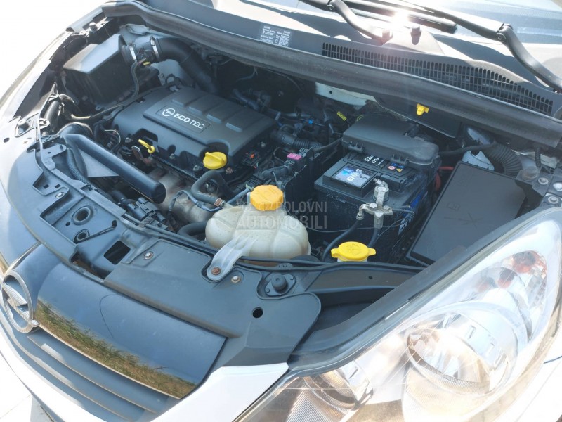Opel Corsa D 1.4i