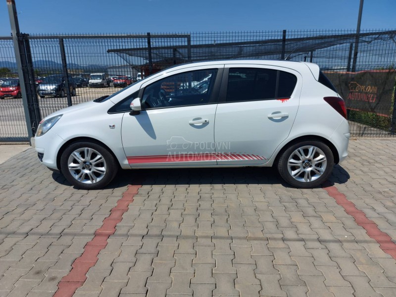 Opel Corsa D 1.4i