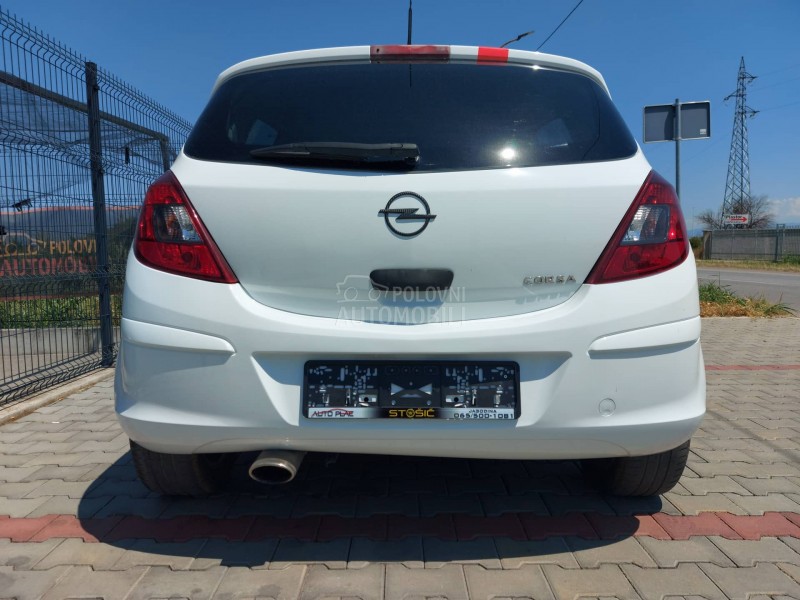Opel Corsa D 1.4i