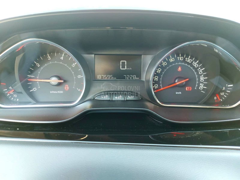 Peugeot 208 1.2 VTI