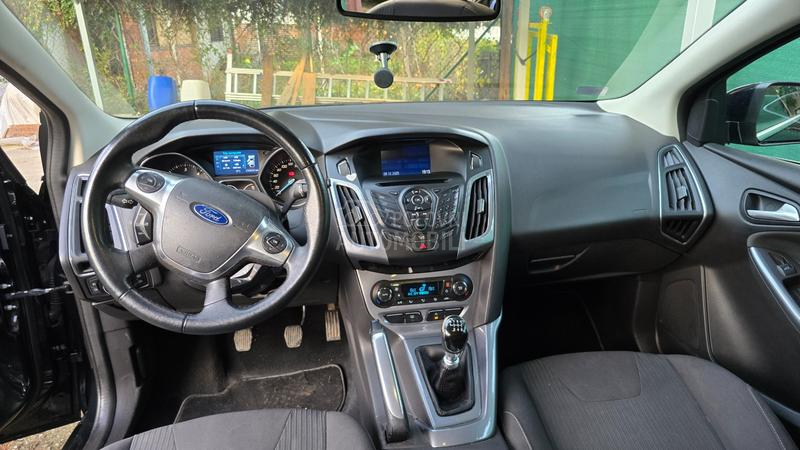 Ford Focus TITANIUM