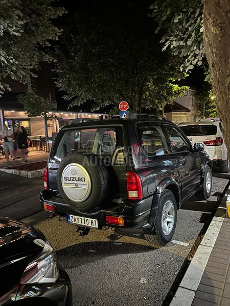 Suzuki Grand Vitara Kratka